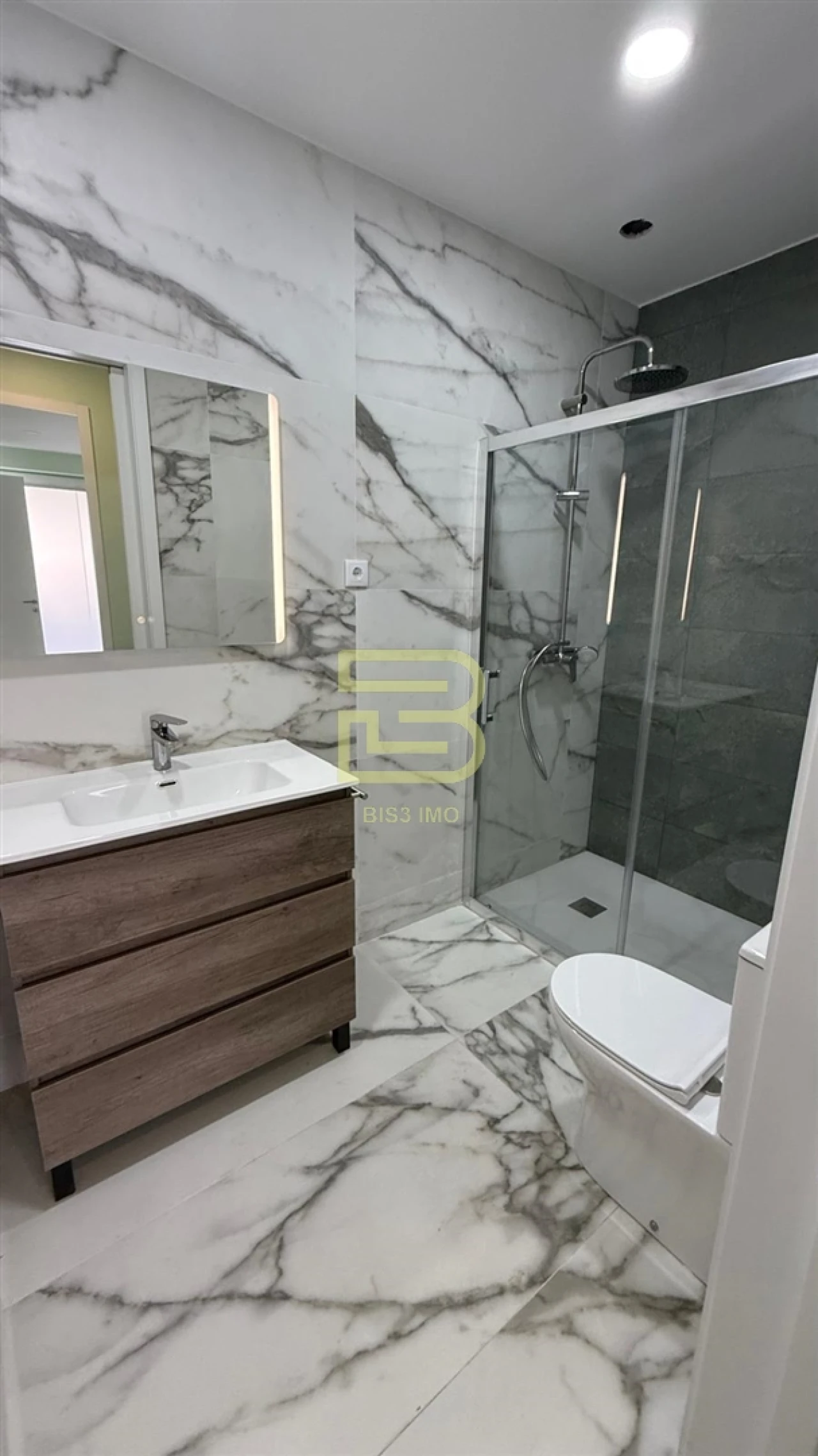 Apartamento T3 para Venda em Mafamude e Vilar do Paraíso Foto 28