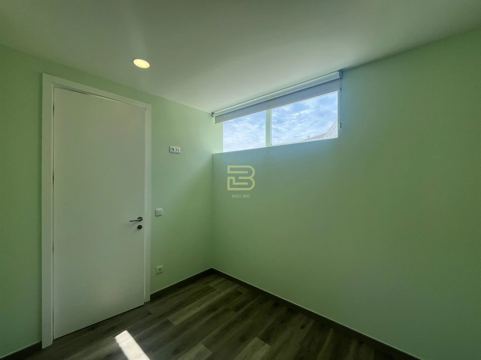 Apartamento T4 para Venda em Mafamude e Vilar do Paraíso Foto 23