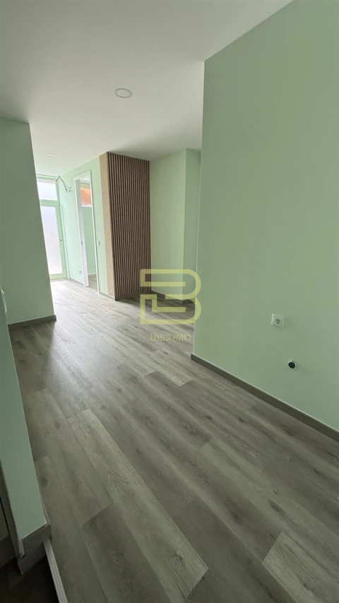 Apartamento T3 para Venda em Mafamude e Vilar do Paraíso