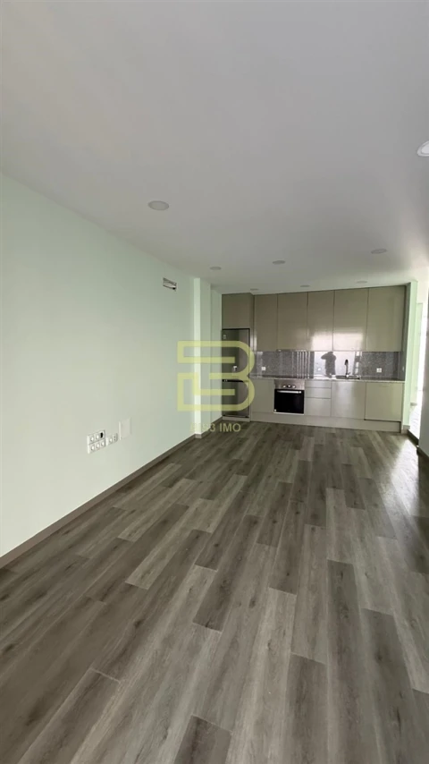 Apartamento T3 para Venda em Mafamude e Vilar do Paraíso