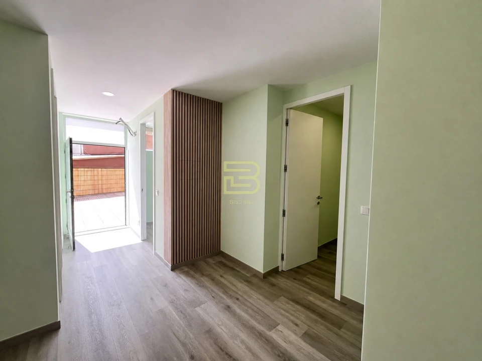 Apartamento T4 para Venda em Mafamude e Vilar do Paraíso Foto 26