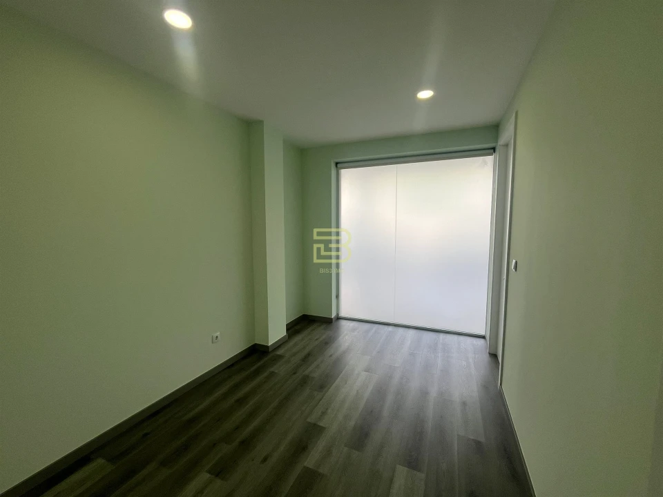 Apartamento T4 para Venda em Mafamude e Vilar do Paraíso Foto 13