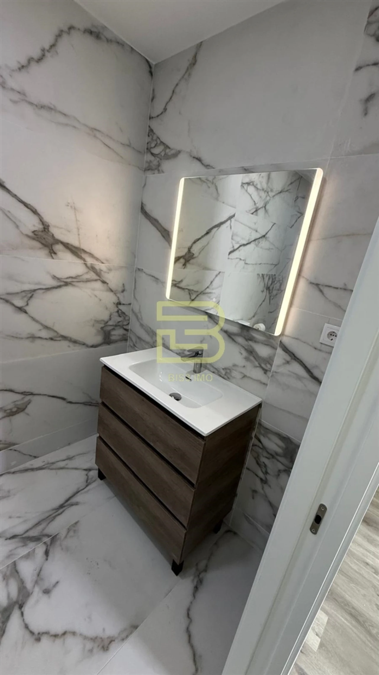 Apartamento T3 para Venda em Mafamude e Vilar do Paraíso Foto 16