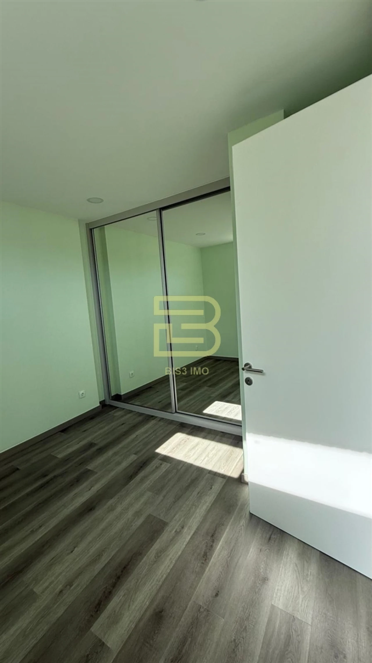 Apartamento T3 para Venda em Mafamude e Vilar do Paraíso Foto 23