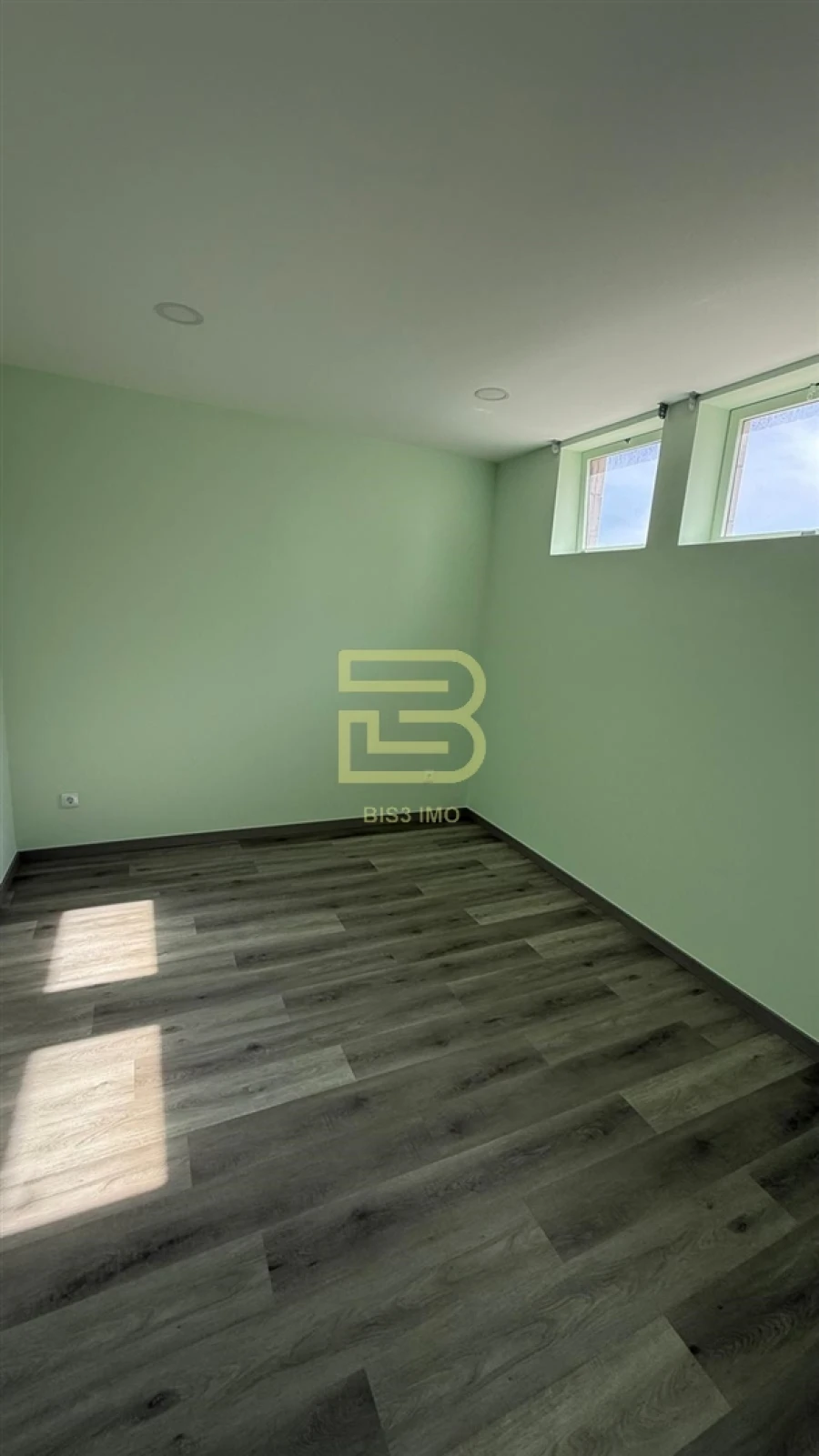 Apartamento T3 para Venda em Mafamude e Vilar do Paraíso Foto 25