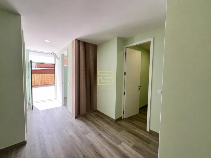 Apartamento T4 para Venda em Mafamude e Vilar do Paraíso Foto 26