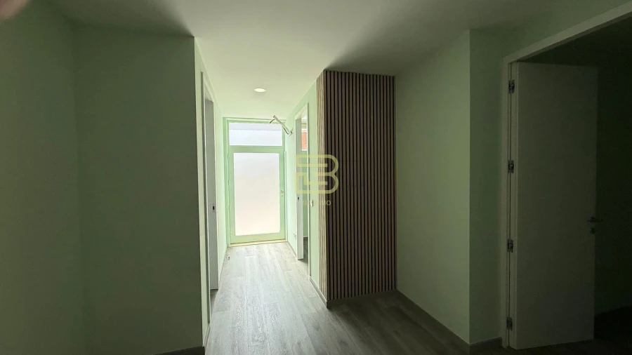 Apartamento T4 para Venda em Mafamude e Vilar do Paraíso Foto 24