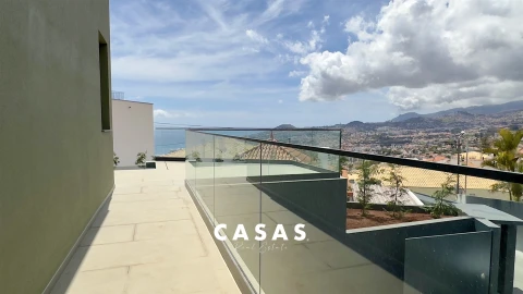 Moradia T2 para Venda em Funchal (Santa Maria Maior)