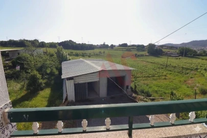 Moradia T8 para Venda em Serzedelo