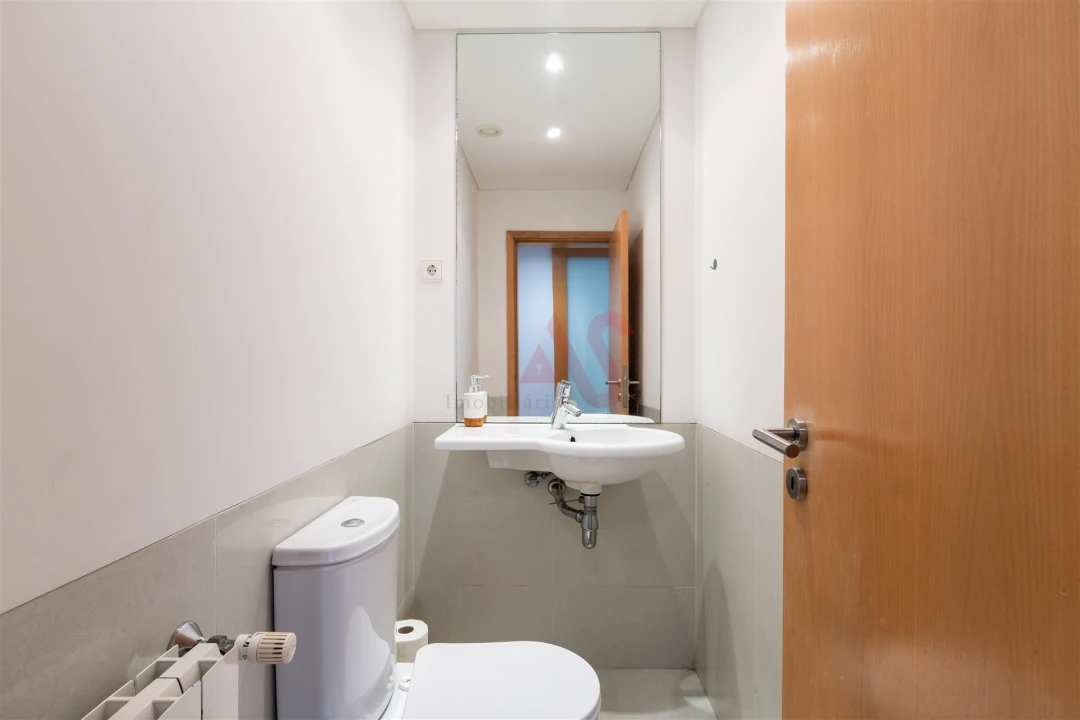 Apartamento T2 para Venda em Santa Marinha e São Pedro da Afurada Foto 7