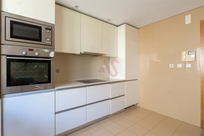 Apartamento T2 para Venda em Santa Marinha e São Pedro da Afurada