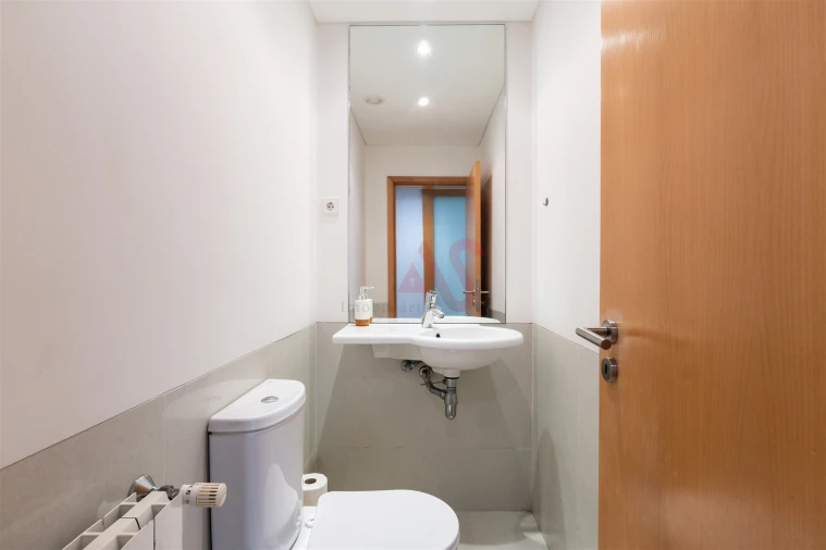 Apartamento T2 para Venda em Santa Marinha e São Pedro da Afurada Foto 7
