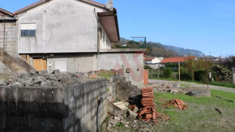 Prédio para Venda em Tagilde e Vizela (São Paio)