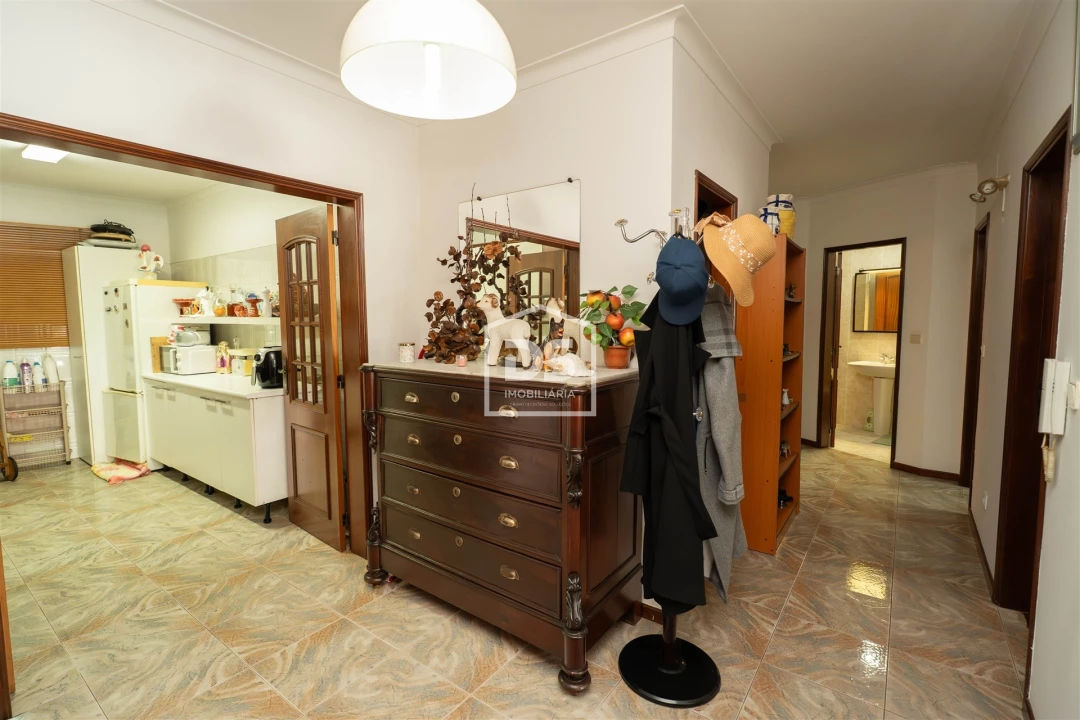 Apartamento T3 para Venda em Alcobaça e Vestiaria Foto 47