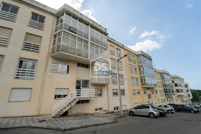 Apartamento T3 para Venda em Alcobaça e Vestiaria