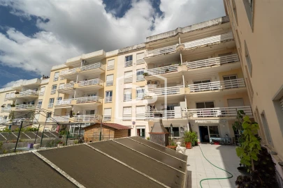 Apartamento T3 para Venda em Alcobaça e Vestiaria