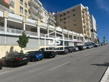 Apartamento T3 para Venda em Alcobaça e Vestiaria