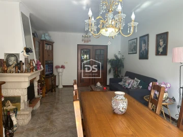 Apartamento T3 para Venda em Alcobaça e Vestiaria