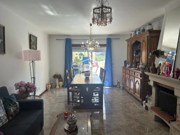 Apartamento T3 para Venda em Alcobaça e Vestiaria