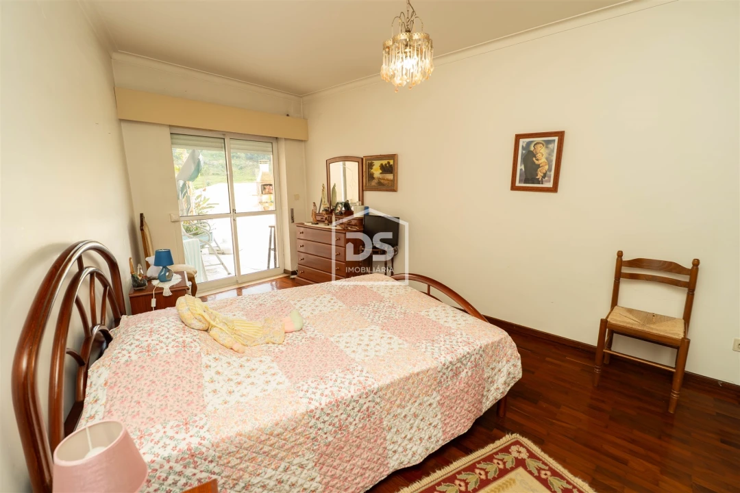 Apartamento T3 para Venda em Alcobaça e Vestiaria Foto 50