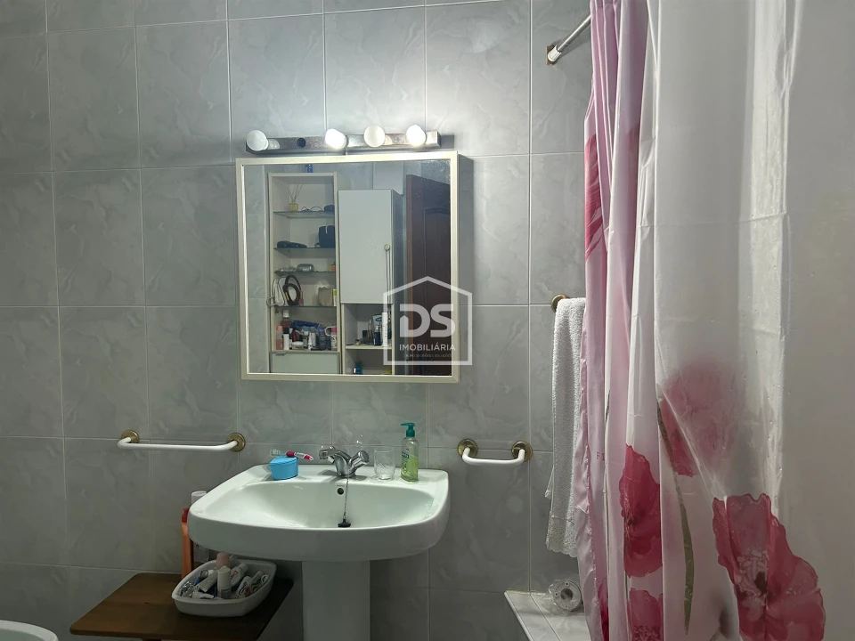 Apartamento T3 para Venda em Alcobaça e Vestiaria Foto 29