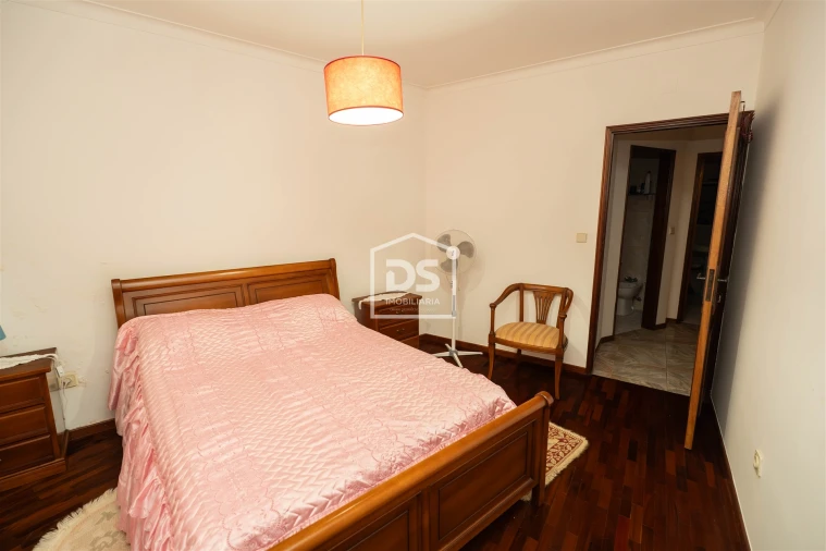 Apartamento T3 para Venda em Alcobaça e Vestiaria Foto 56