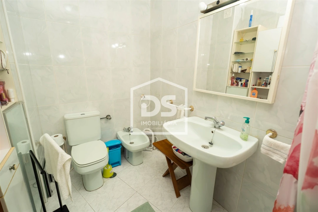 Apartamento T3 para Venda em Alcobaça e Vestiaria Foto 62