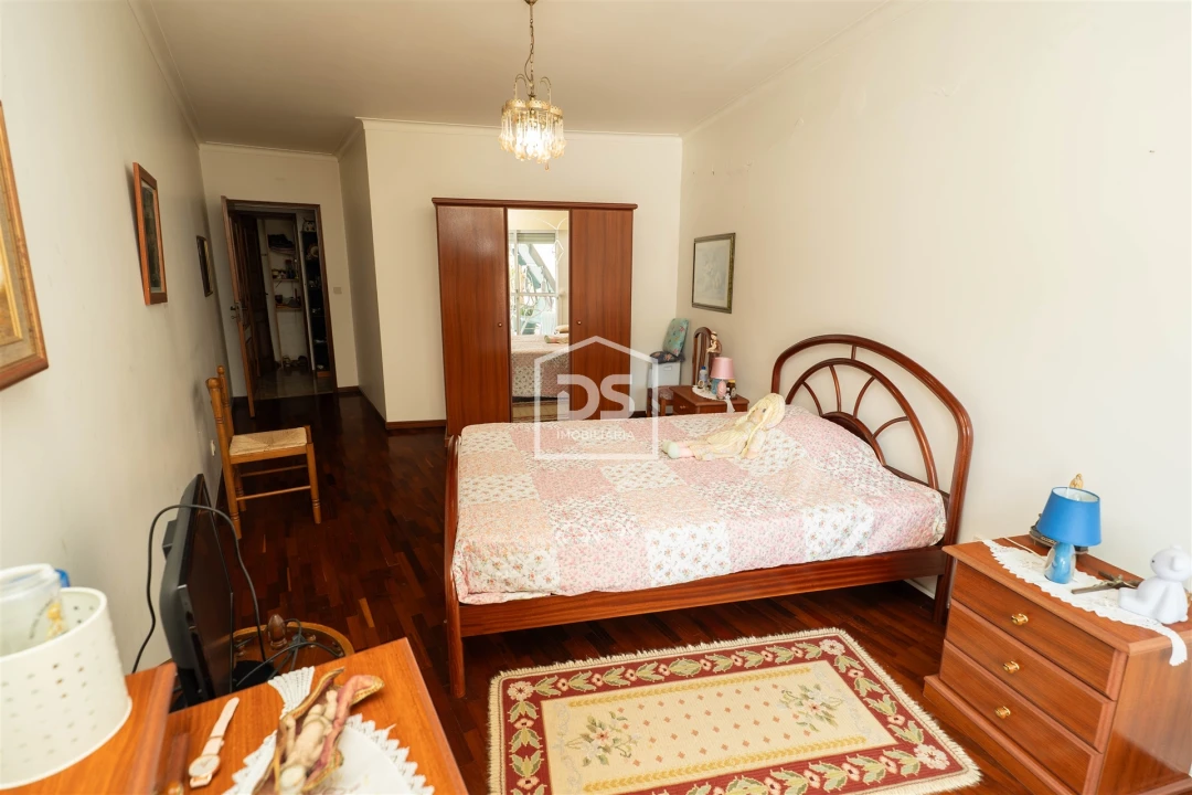 Apartamento T3 para Venda em Alcobaça e Vestiaria Foto 49