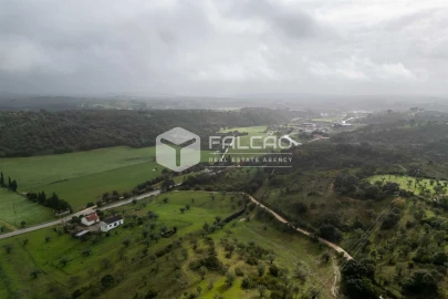 Terreno Misto para Venda em Pernes