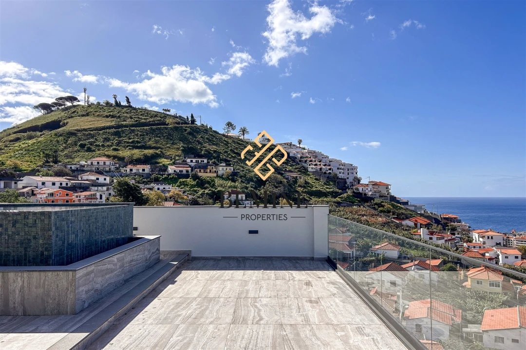 Apartamento T4 para Venda em São Martinho Foto 40