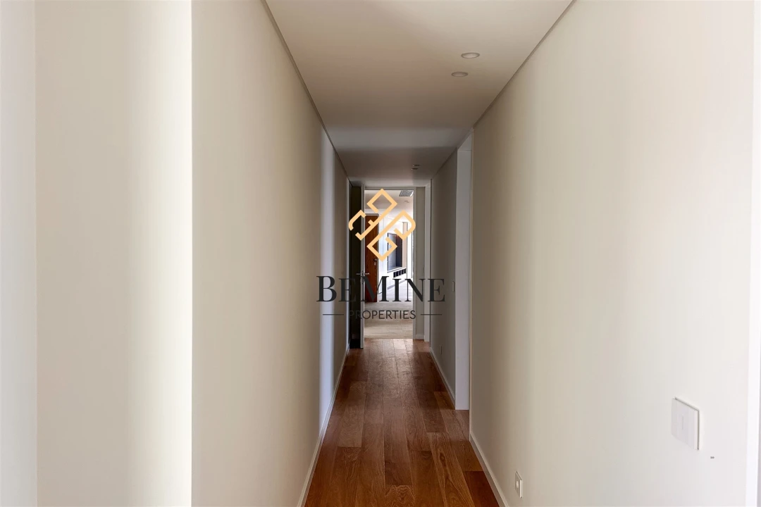 Apartamento T4 para Venda em São Martinho Foto 9