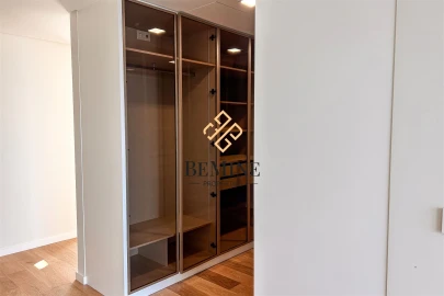 Apartamento T4 para Venda em São Martinho