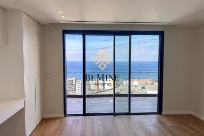 Apartamento T4 para Venda em São Martinho
