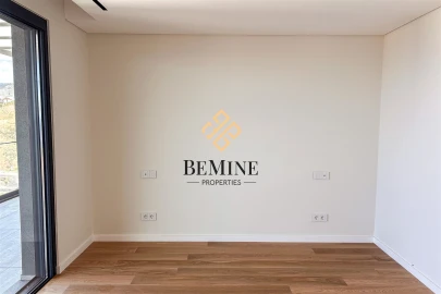 Apartamento T4 para Venda em São Martinho