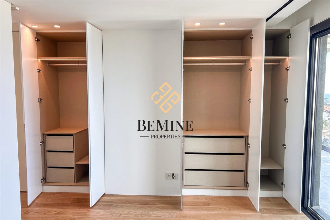 Apartamento T4 para Venda em São Martinho Foto 20