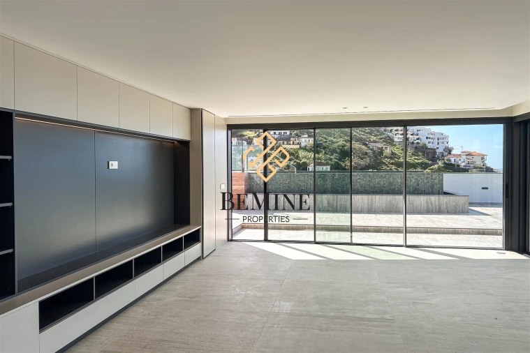Apartamento T4 para Venda em São Martinho Foto 2