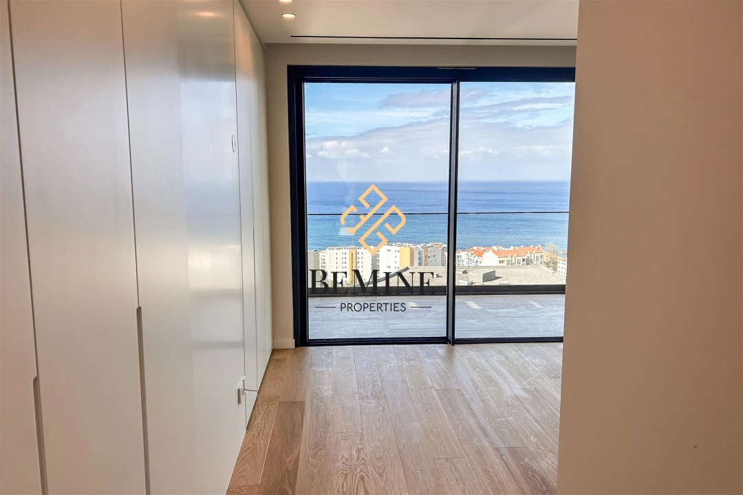 Apartamento T4 para Venda em São Martinho Foto 18