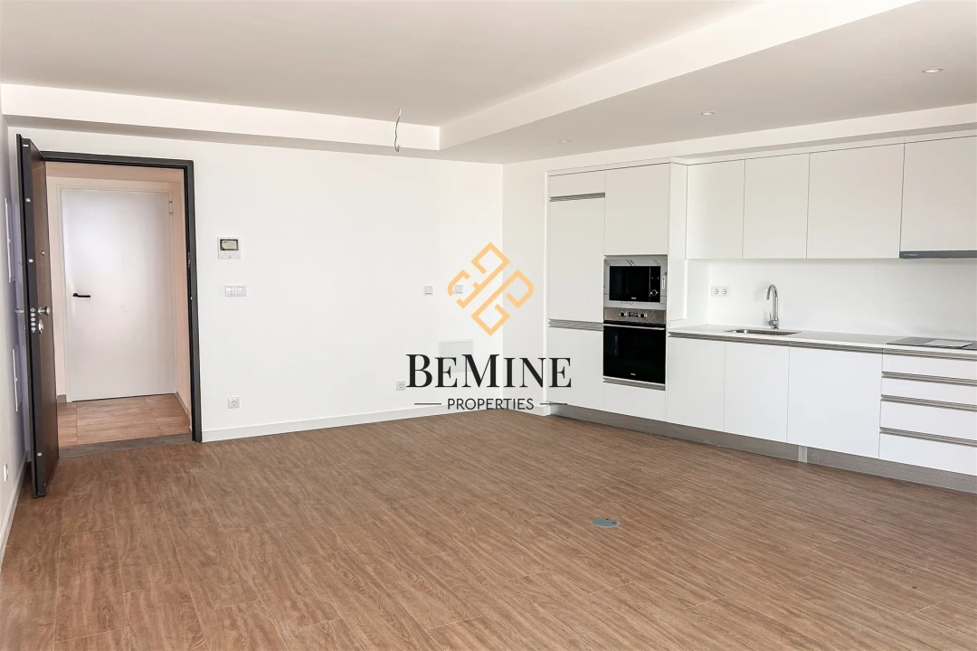 Apartamento T1 para Venda em Camara de Lobos Foto 2