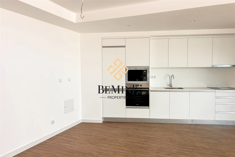 Apartamento T1 para Venda em Camara de Lobos Foto 10
