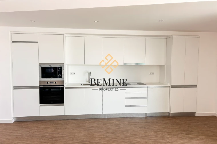 Apartamento T1 para Venda em Camara de Lobos Foto 5