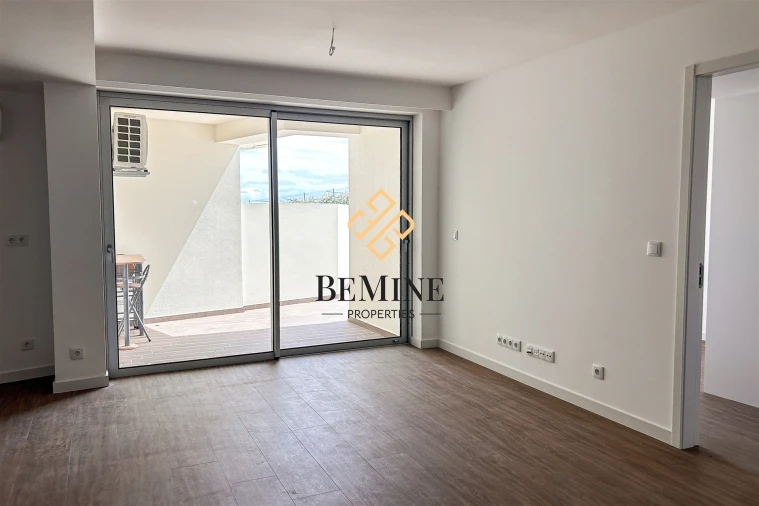 Apartamento T1 para Venda em Camara de Lobos Foto 5