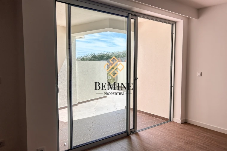 Apartamento T1 para Venda em Camara de Lobos Foto 17