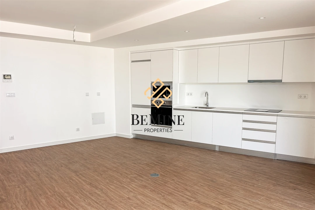 Apartamento T1 para Venda em Camara de Lobos Foto 10