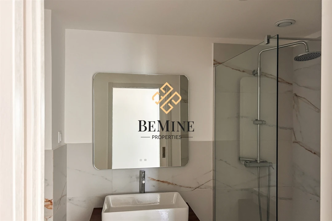 Apartamento T1 para Venda em Camara de Lobos Foto 33