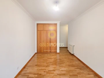 Apartamento T3 para Venda em Cidade da Maia