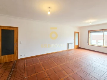 Apartamento T3 para Venda em Cidade da Maia