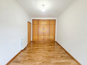 Apartamento T3 para Venda em Cidade da Maia
