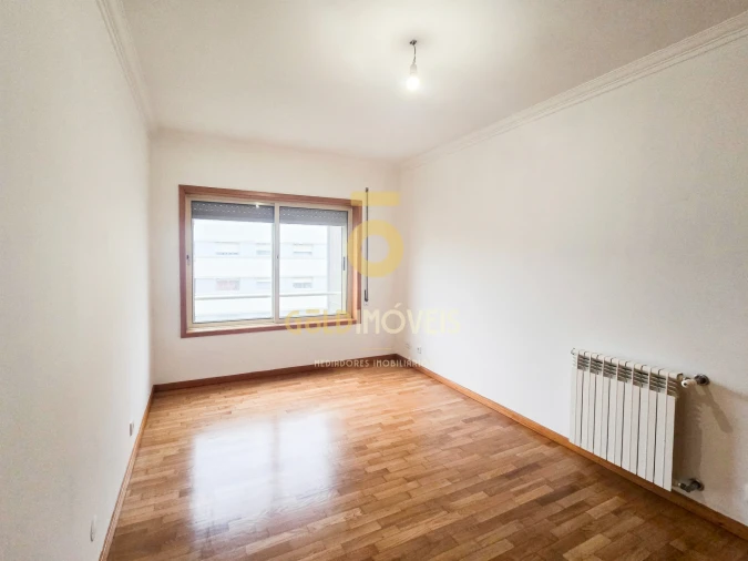 Apartamento T3 para Venda em Cidade da Maia Foto 11
