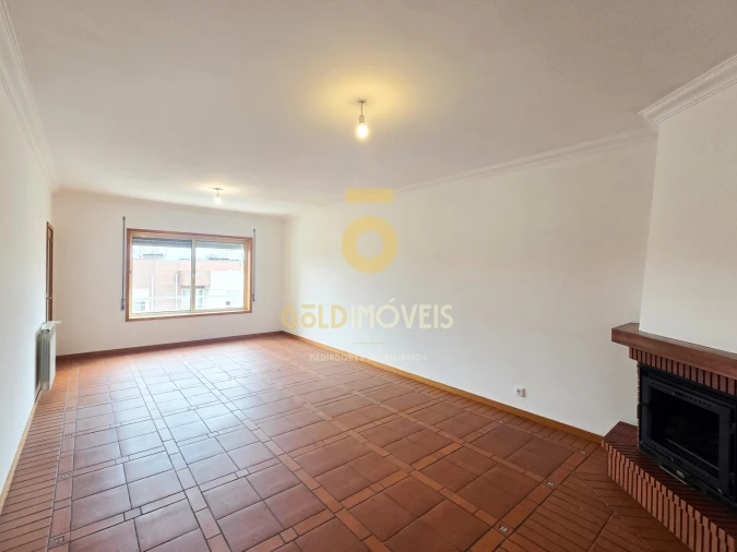 Apartamento T3 para Venda em Cidade da Maia Foto 4