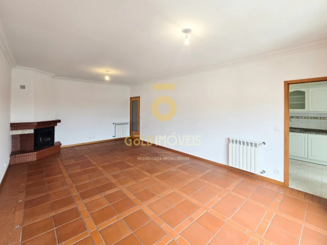 Apartamento T3 para Venda em Cidade da Maia Foto 3